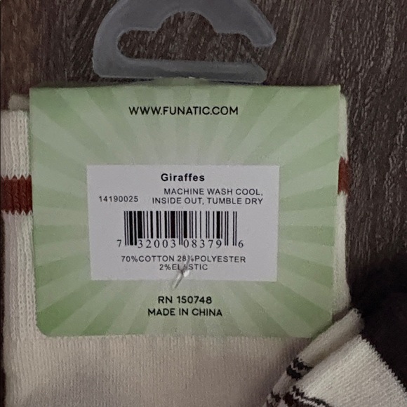 Giraffe Socks - Picture 4 of 4